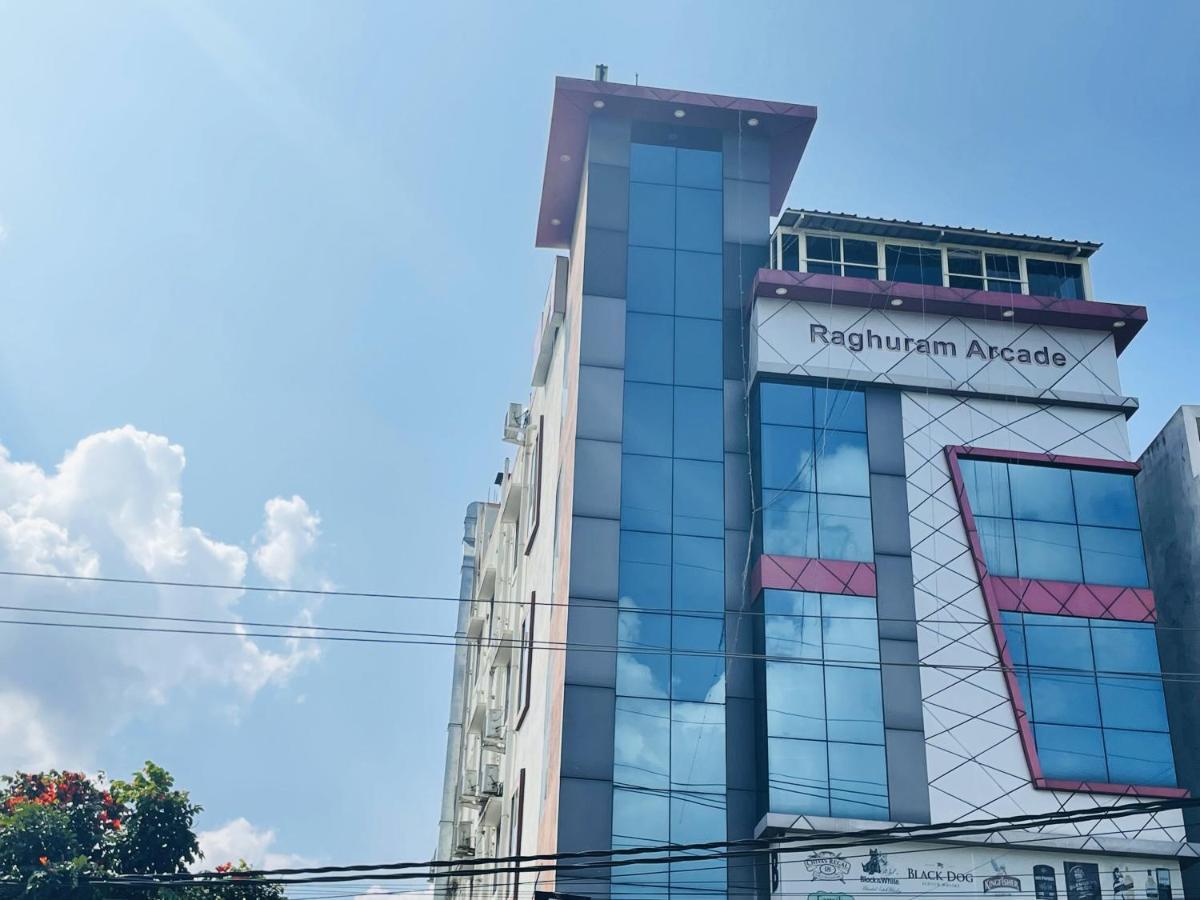 Crown Residency Hotel Maiçor Exterior foto